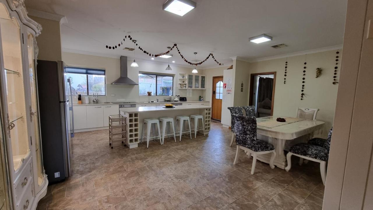 Spacious Holiday Home - Waikerie Zewnętrze zdjęcie